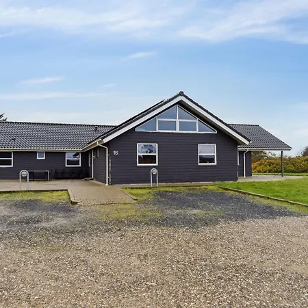 Holiday home Berenika - 500m From The Sea In Nw Jutland By Interhome Lokken